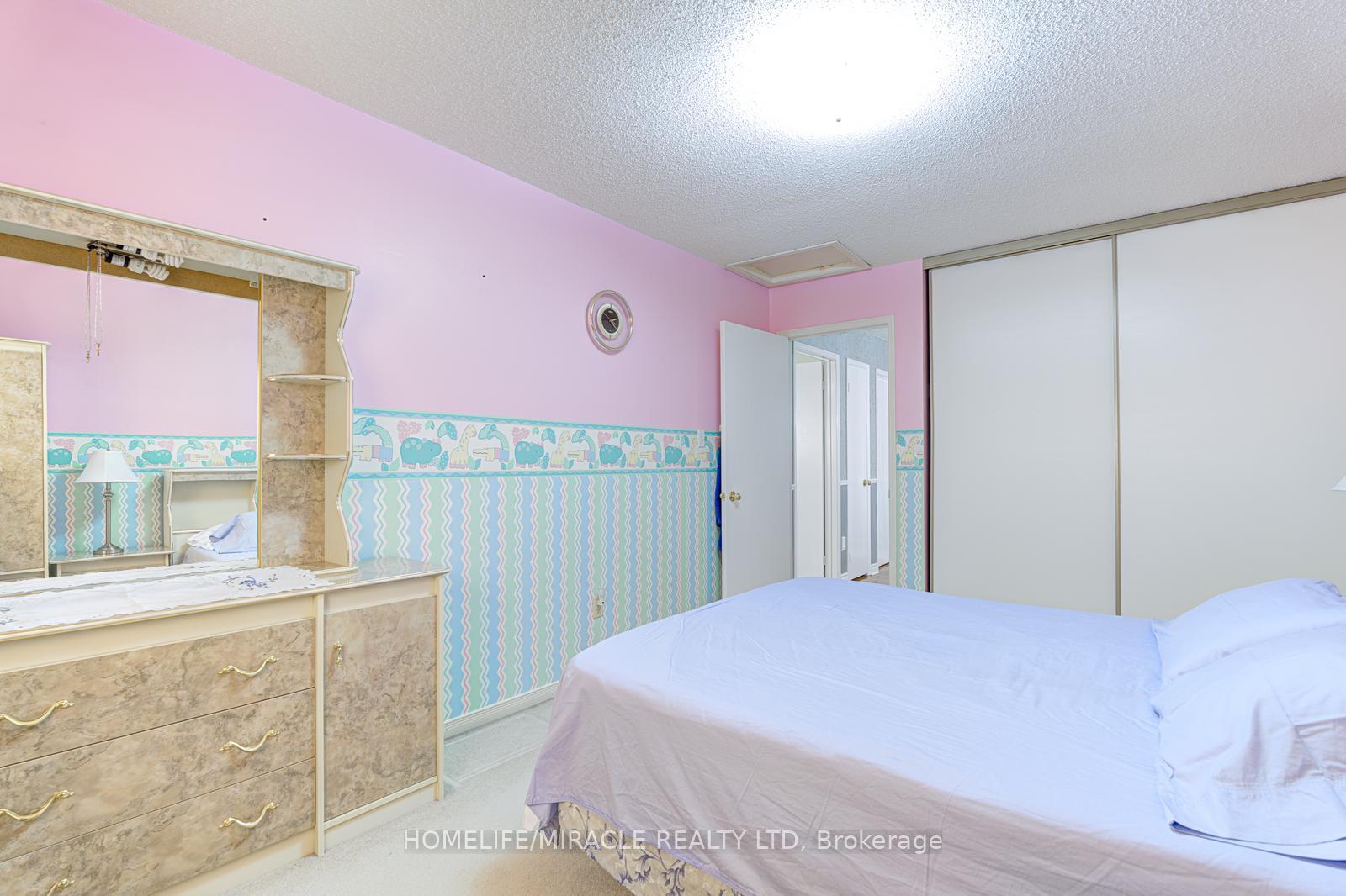 Photo 23 of 24 Raine Drive, Ajax, Central — HOMEH