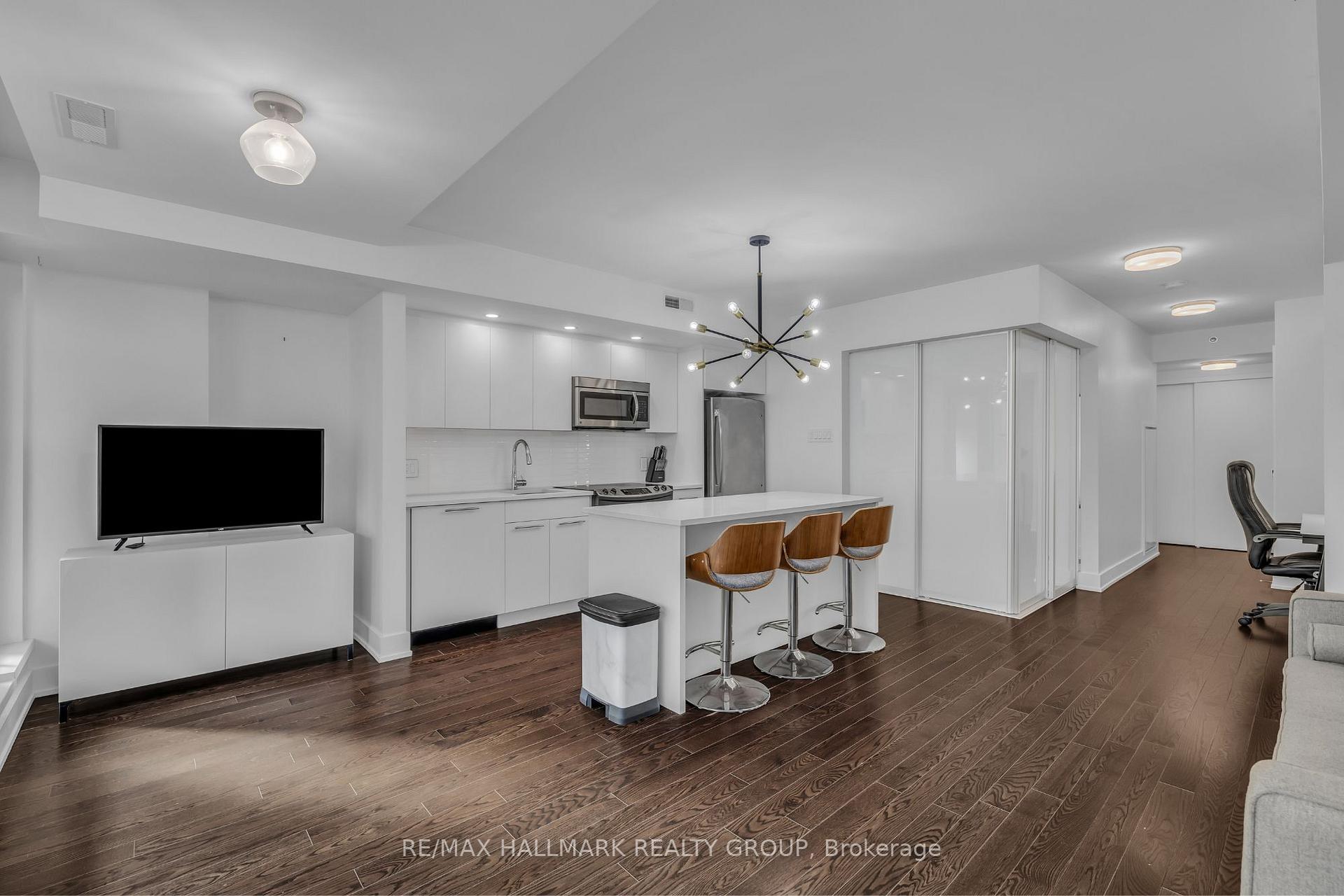 Photo 3 of Unit 107, 108 Richmond Road, Ottawa, Westboro/Hampton Park — HOMEH