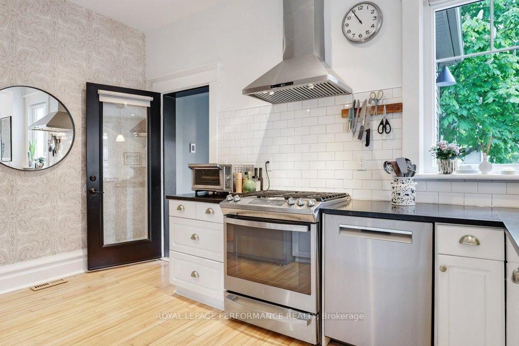 Photo 17 of 80 Renfrew Avenue, Ottawa, Glebe — HOMEH