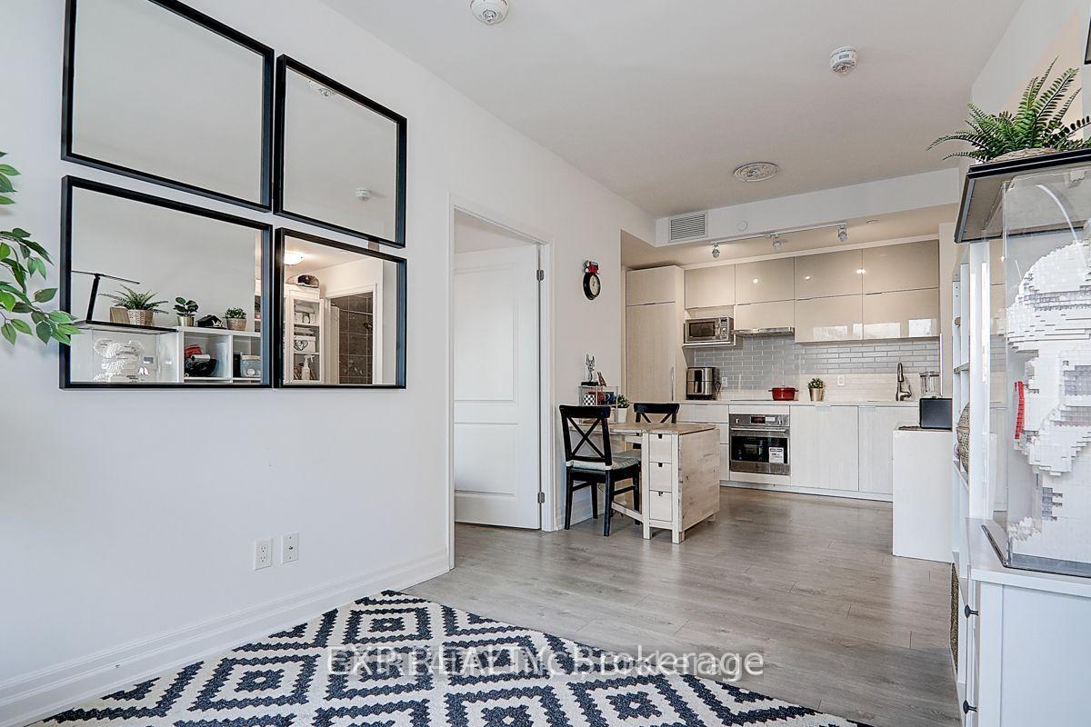 Photo 10 of Unit 829, 10 Rouge Valley Drive W, Markham, Unionville — HOMEH