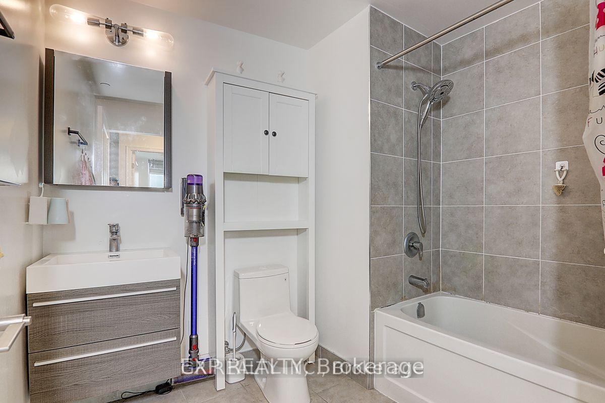 Photo 14 of Unit 829, 10 Rouge Valley Drive W, Markham, Unionville — HOMEH