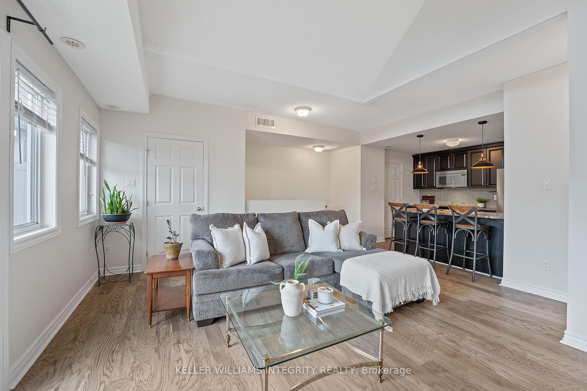 Photo 4 of Unit L, 763 Cedar Creek Drive, Ottawa, Blossom Park/Kemp Park/Findlay Creek — HOMEH