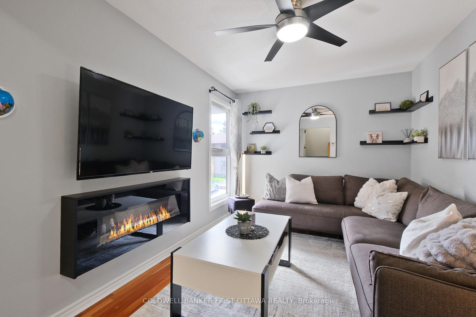 Photo 14 of 12 Carmichael Court, Ottawa, Kanata - Beaverbrook — HOMEH