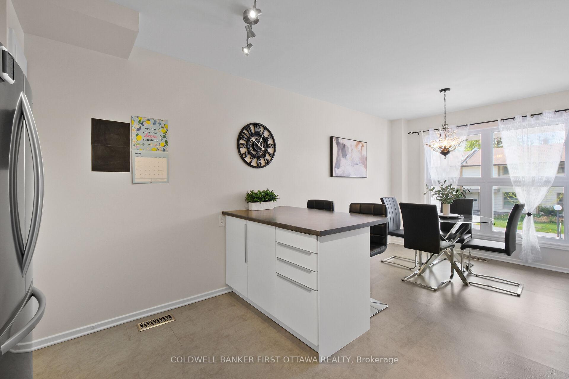 Photo 17 of 12 Carmichael Court, Ottawa, Kanata - Beaverbrook — HOMEH