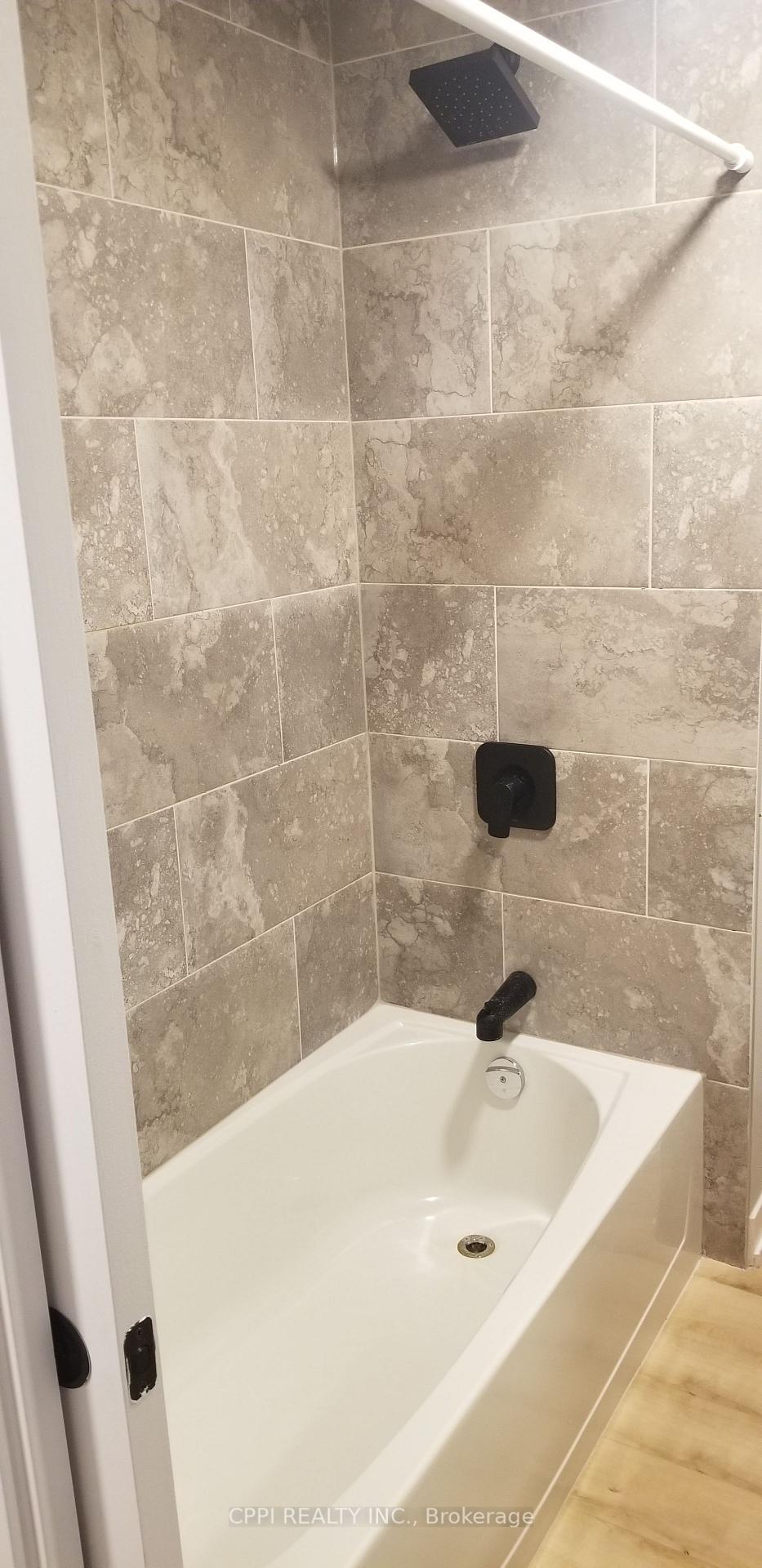 Photo 4 of Unit 305, 70 King Street E, Oshawa, Central — HOMEH