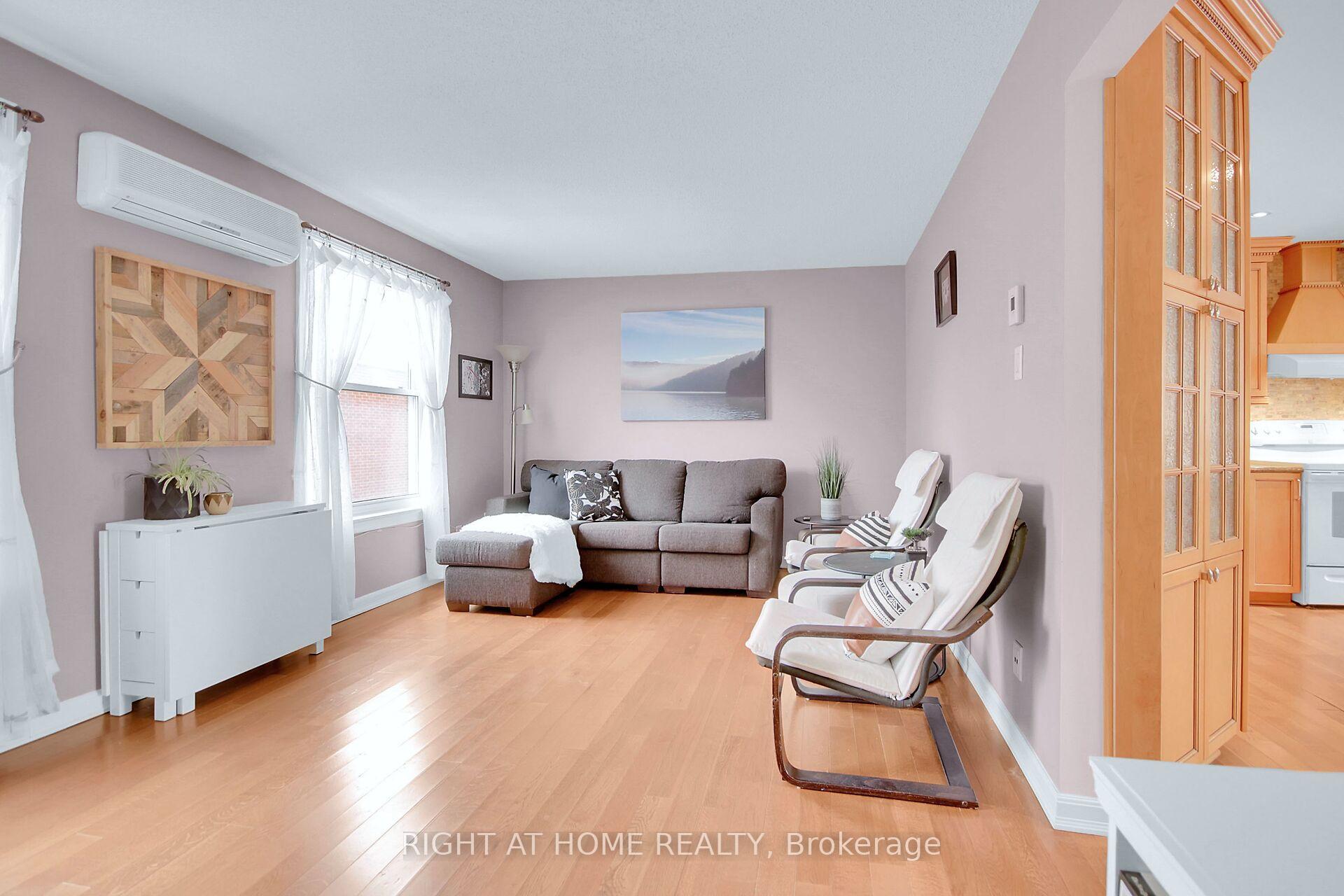 Photo 16 of 5 Moorside Private, Ottawa, Carleton Heights — HOMEH