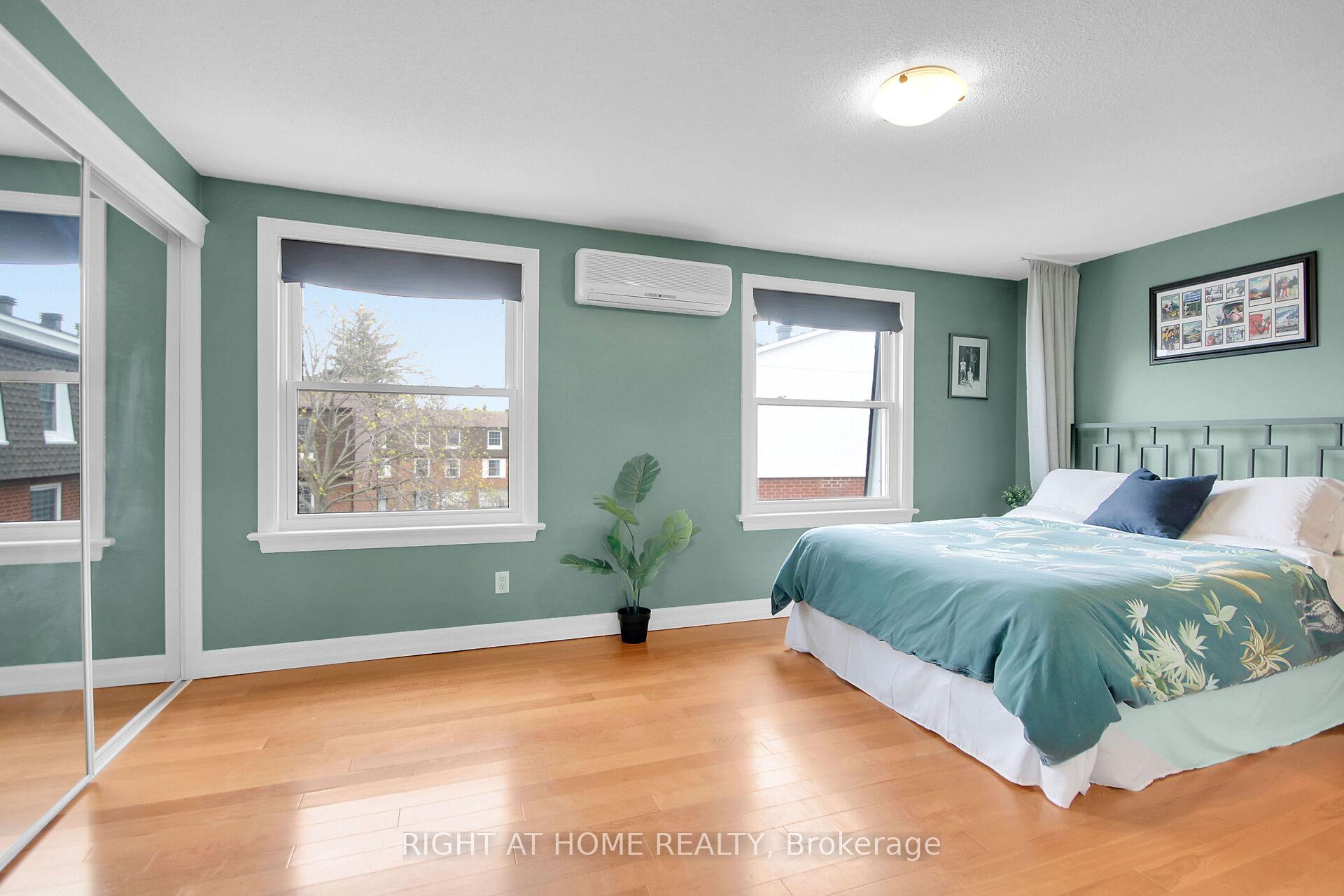 Photo 23 of 5 Moorside Private, Ottawa, Carleton Heights — HOMEH