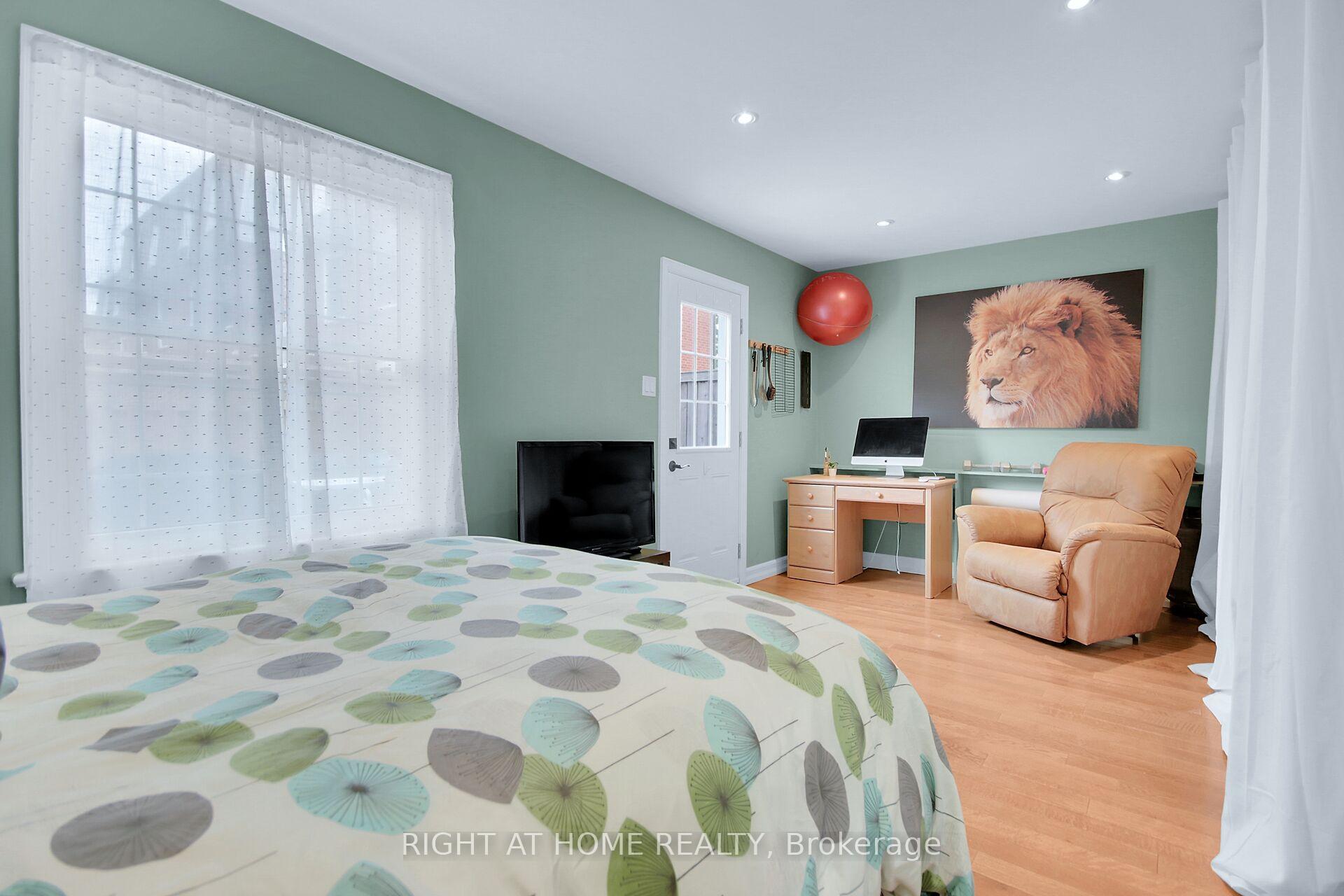 Photo 34 of 5 Moorside Private, Ottawa, Carleton Heights — HOMEH