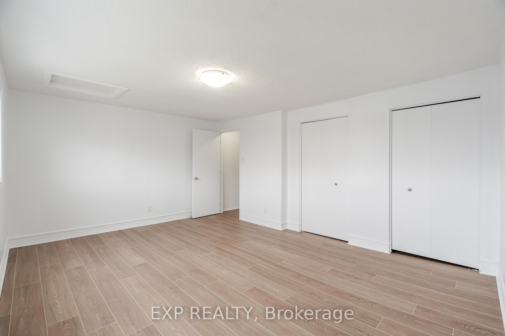 Photo 37 of 60 Alison Korn Private, Ottawa, Bells Corners — HOMEH
