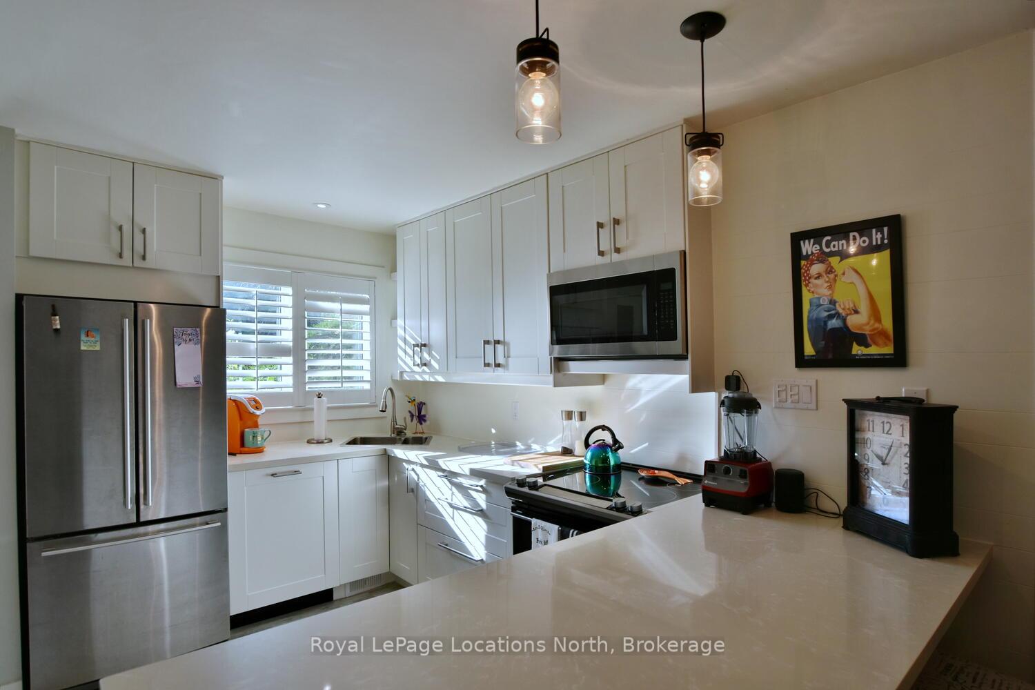 Photo 9 of 592 Oxbow Crescent, Collingwood — HOMEH