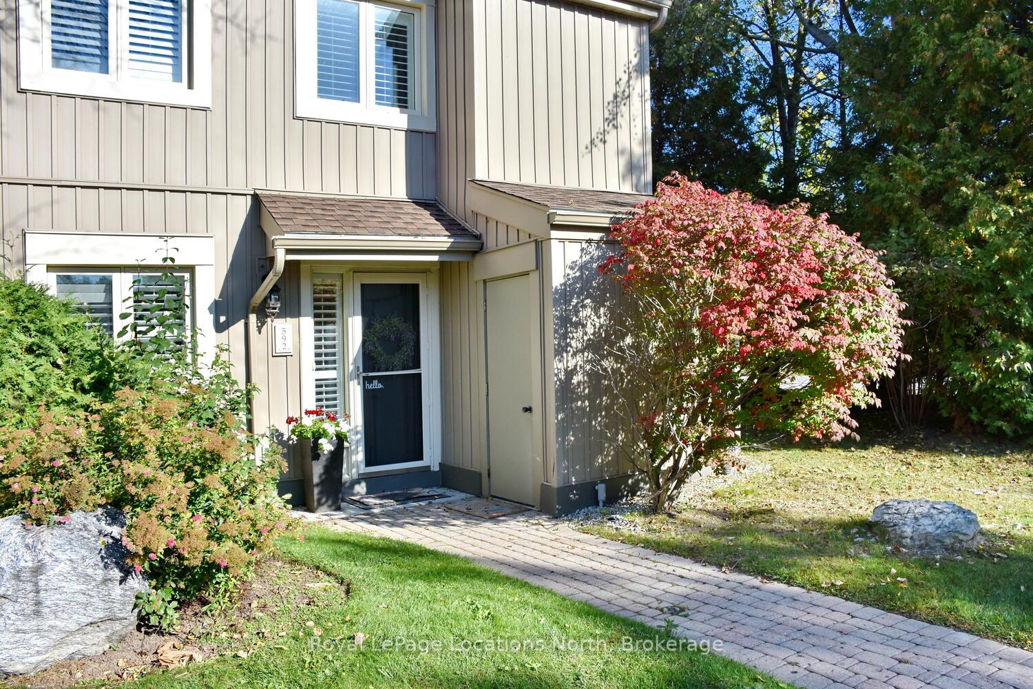 Photo 22 of 592 Oxbow Crescent, Collingwood — HOMEH