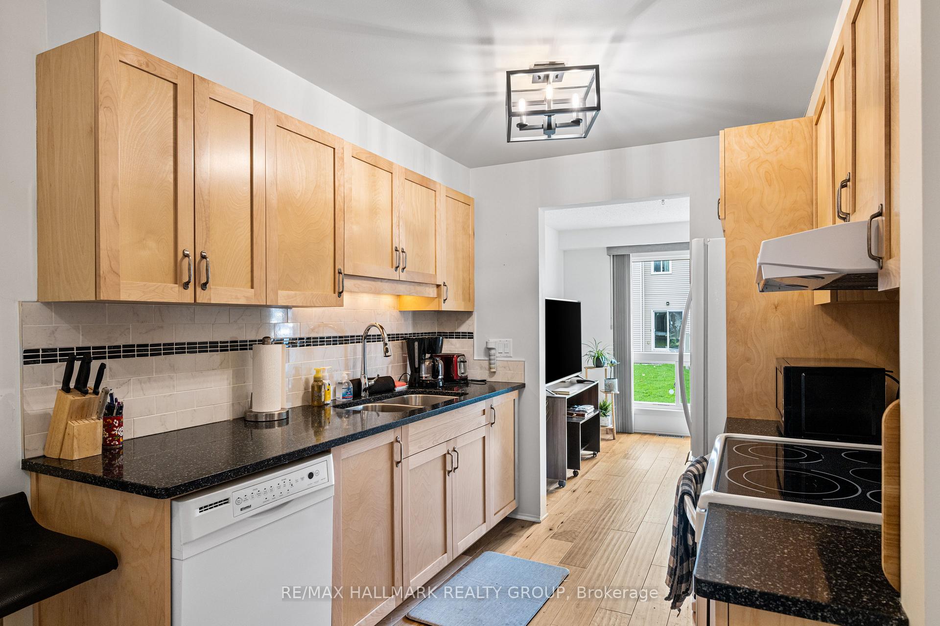 Photo 16 of Unit 139, 3E Castlebrook Lane, Ottawa, Centrepointe — HOMEH