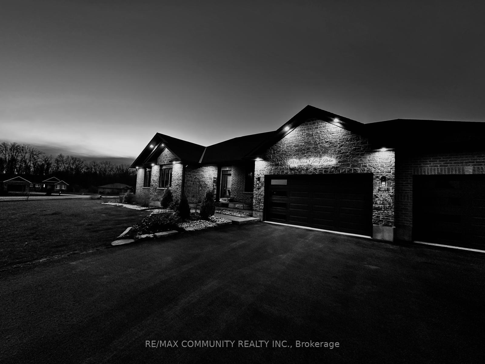 Photo 35 of 98 Hiddenvalley Drive, Belleville, Thurlow Ward — HOMEH
