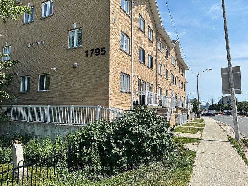 Front of Unit 210, 1795 Markham Road E