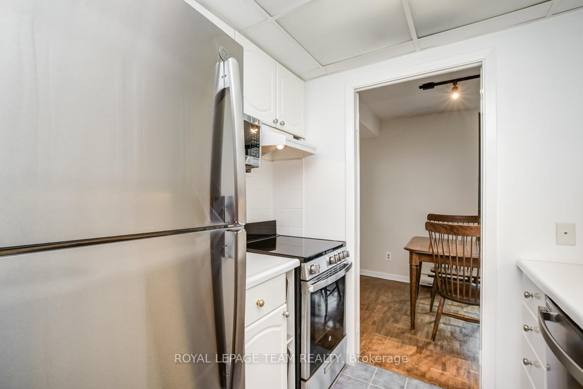 Photo 14 of Unit 1605, 20 The Driveway Drive, Ottawa — HOMEH