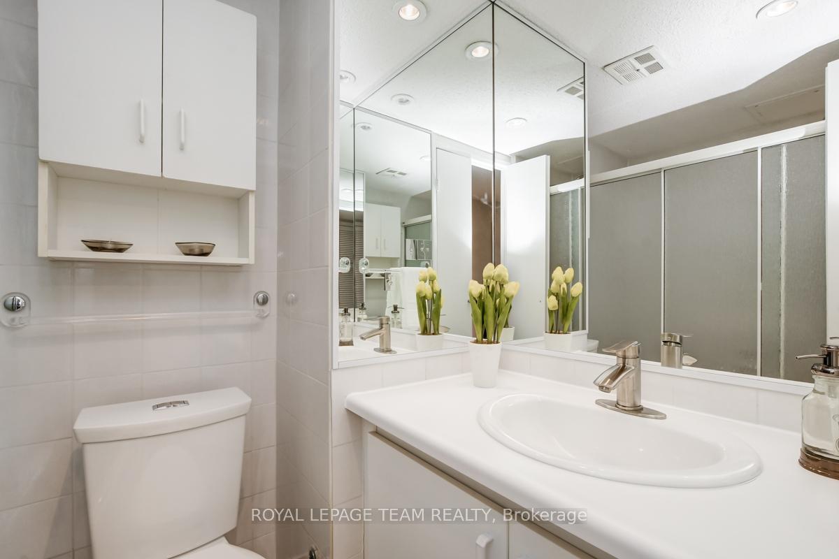 Photo 22 of Unit 1605, 20 The Driveway Drive, Ottawa — HOMEH