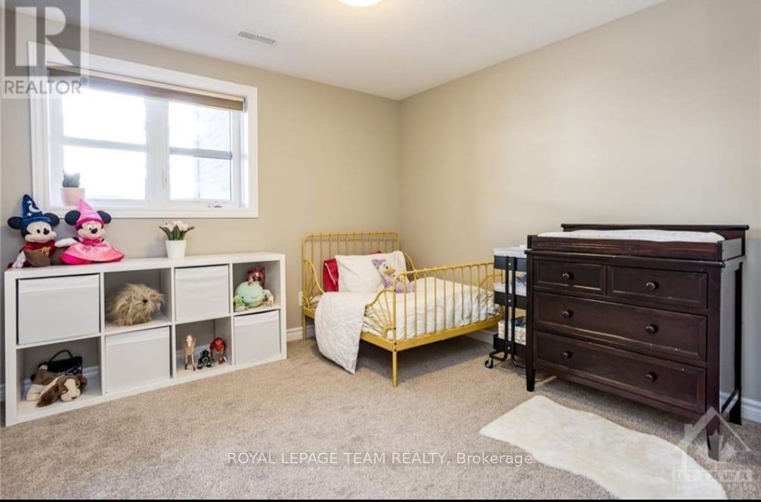 Photo 17 of 207 Infusion Pvt, Ottawa, Barrhaven - Strandherd — HOMEH