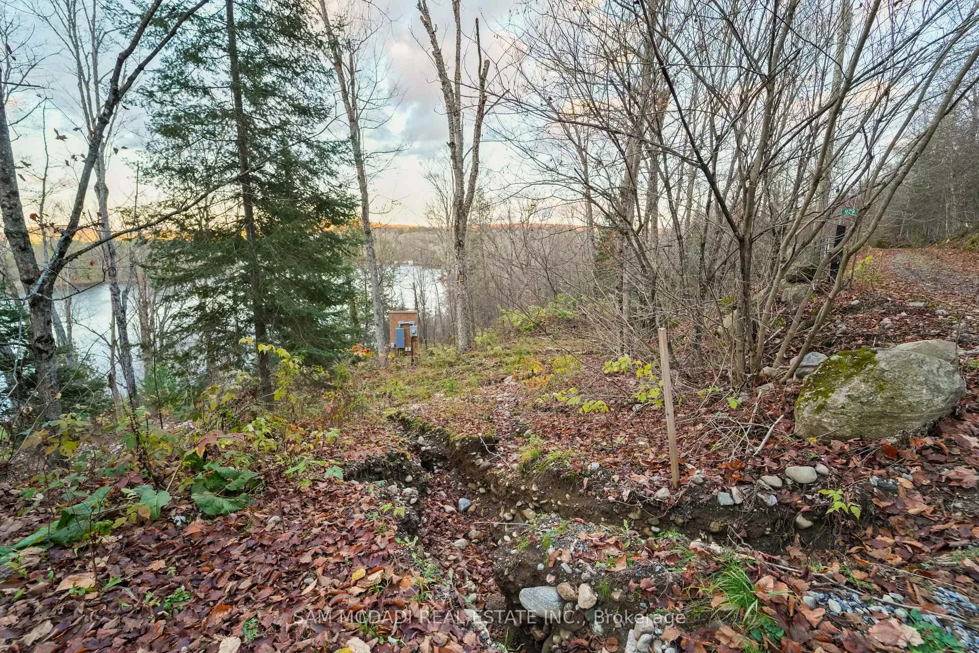 Photo 14 of 5 Lodge Lane, Joly — HOMEH