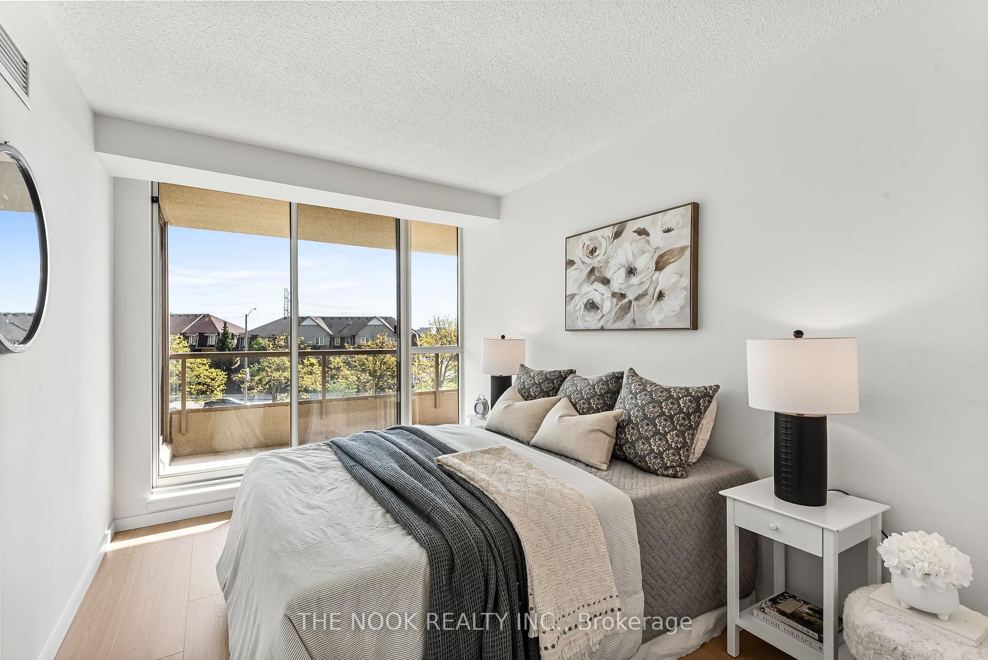Photo 8 of Unit 303, 1890 Valley Farm Road, Pickering, Town Centre — HOMEH