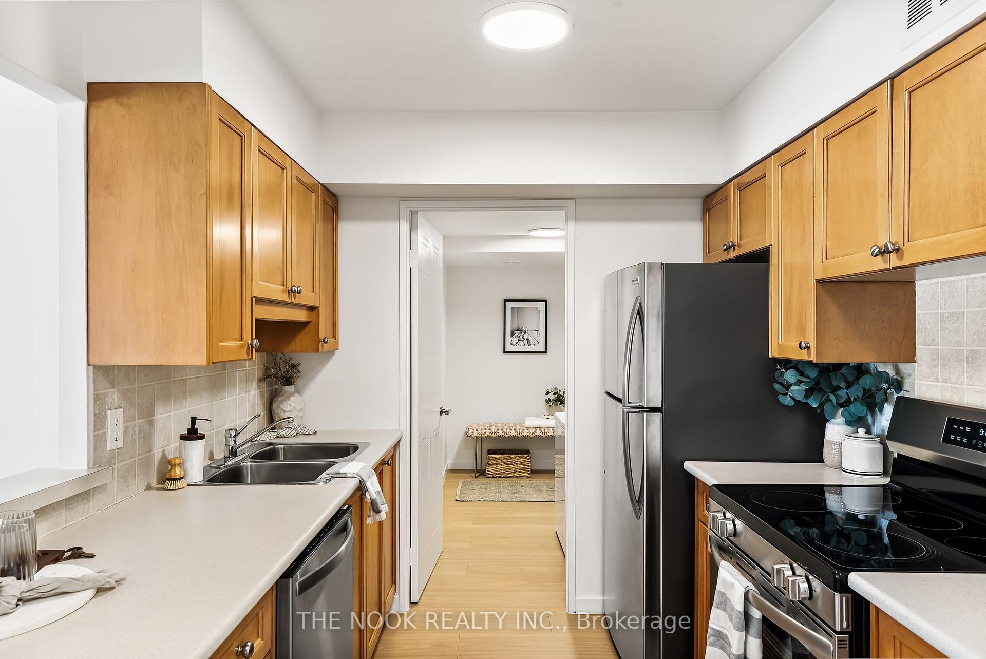 Photo 17 of Unit 303, 1890 Valley Farm Road, Pickering, Town Centre — HOMEH