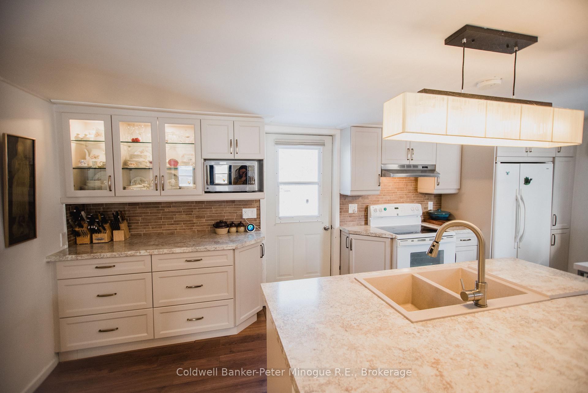 Photo 8 of 1074 James Street, Mattawa — HOMEH