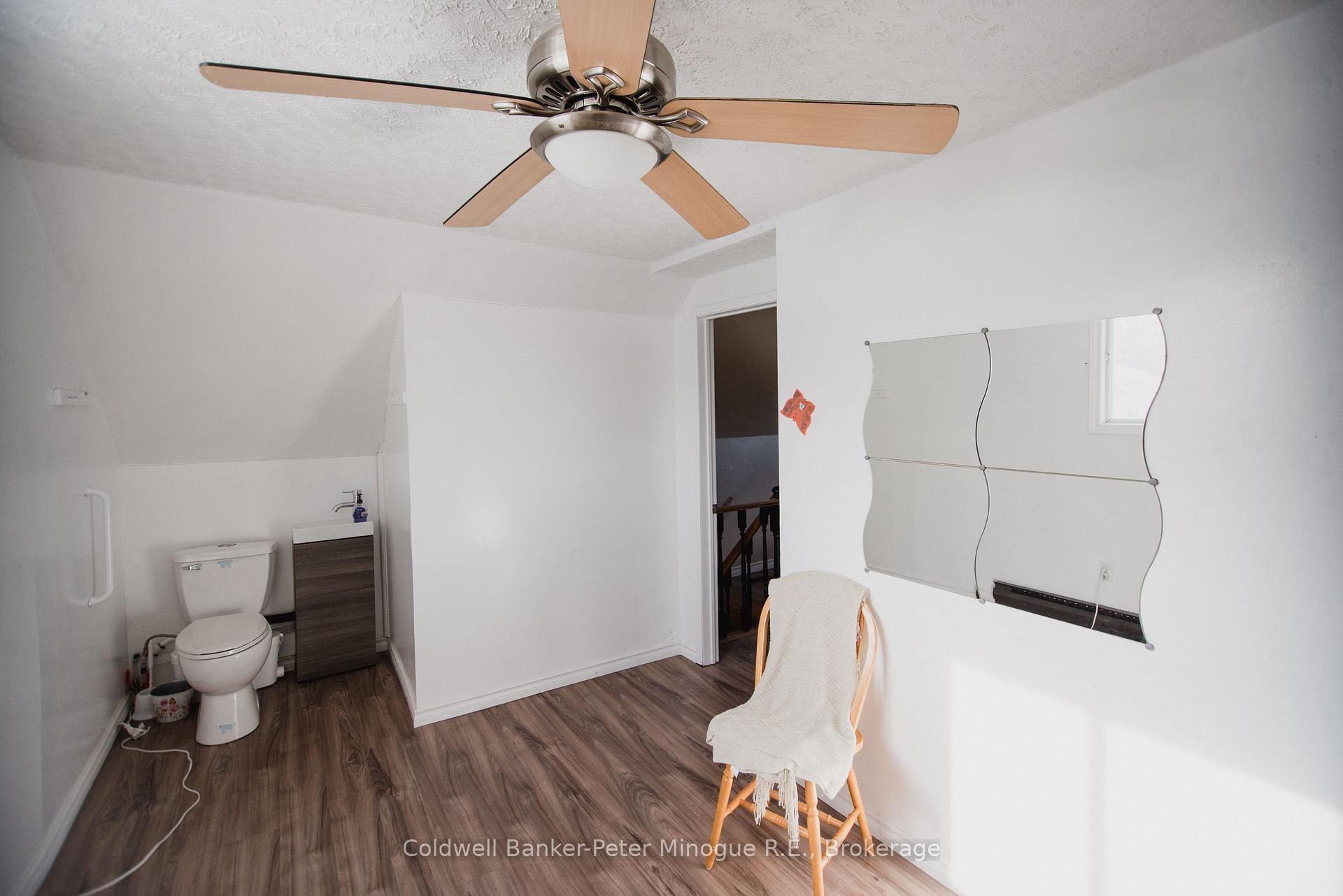 Photo 16 of 1074 James Street, Mattawa — HOMEH