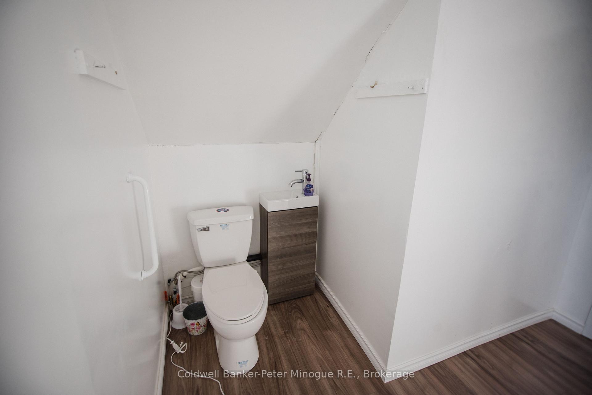 Photo 17 of 1074 James Street, Mattawa — HOMEH