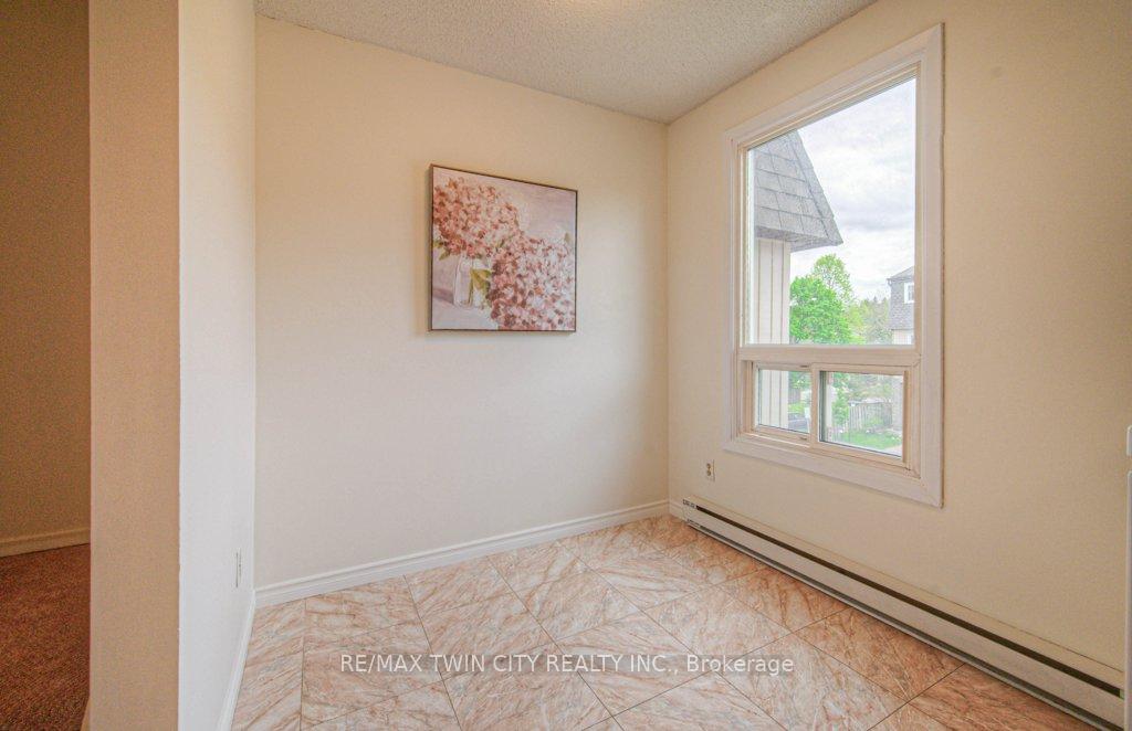 Photo 17 of Unit 6, 80 Old Country Drive, Kitchener — HOMEH