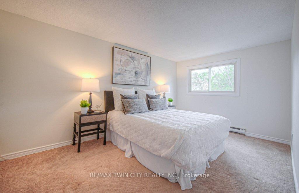 Photo 22 of Unit 6, 80 Old Country Drive, Kitchener — HOMEH