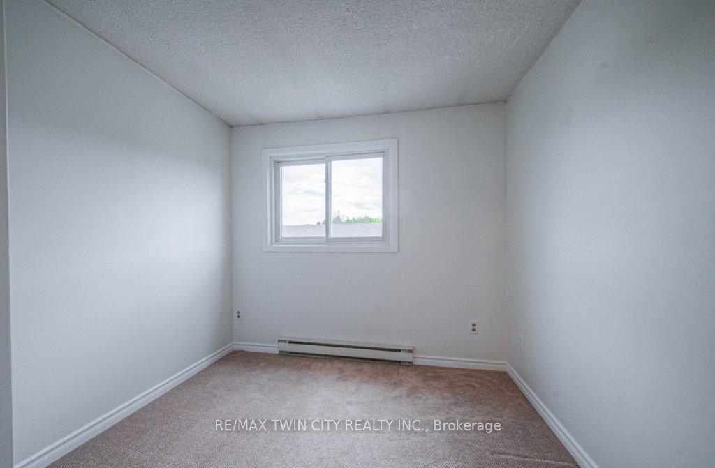 Photo 24 of Unit 6, 80 Old Country Drive, Kitchener — HOMEH