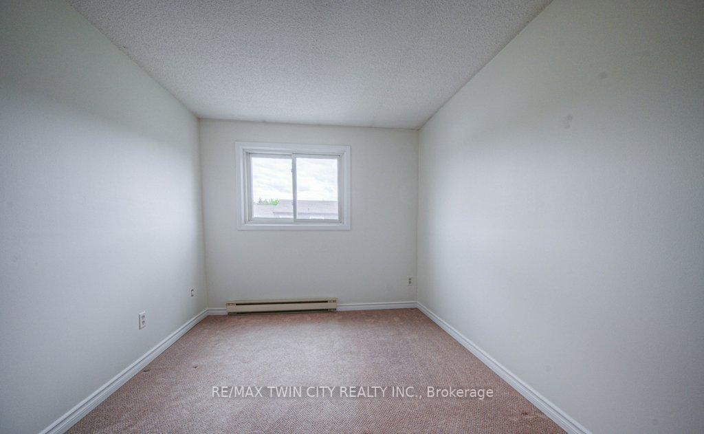 Photo 26 of Unit 6, 80 Old Country Drive, Kitchener — HOMEH