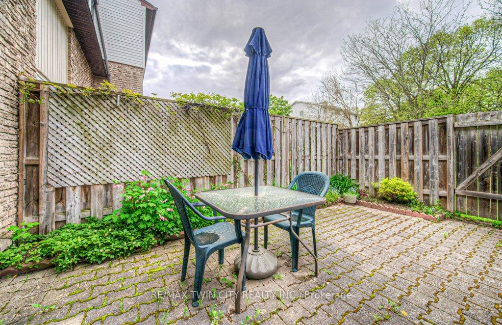 Photo 30 of Unit 6, 80 Old Country Drive, Kitchener — HOMEH