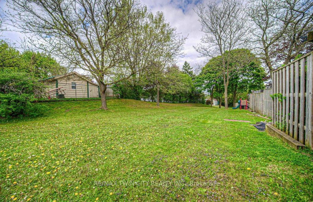 Photo 35 of Unit 6, 80 Old Country Drive, Kitchener — HOMEH