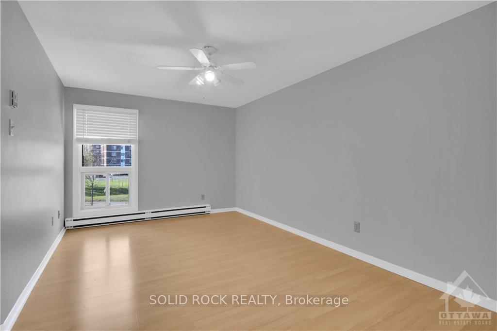 Photo 14 of 2927 Fairlea Crescent, Ottawa, Heron Gate/Industrial Park — HOMEH