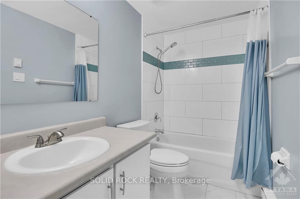 Photo 16 of 2927 Fairlea Crescent, Ottawa, Heron Gate/Industrial Park — HOMEH