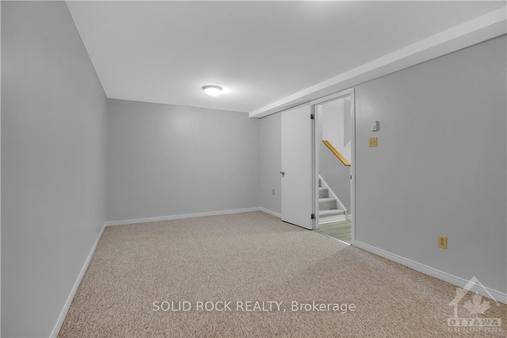 Photo 50 of 2927 Fairlea Crescent, Ottawa, Heron Gate/Industrial Park — HOMEH