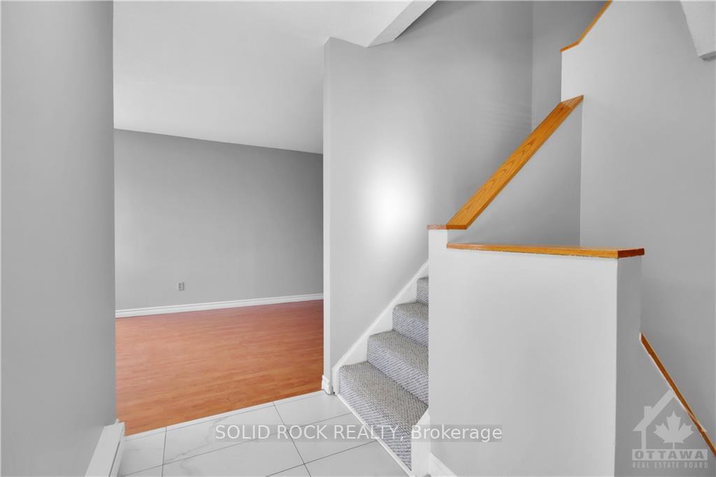 Photo 26 of 2927 Fairlea Crescent, Ottawa, Heron Gate/Industrial Park — HOMEH