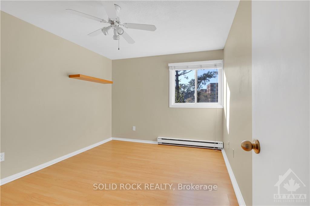Photo 37 of 2927 Fairlea Crescent, Ottawa, Heron Gate/Industrial Park — HOMEH