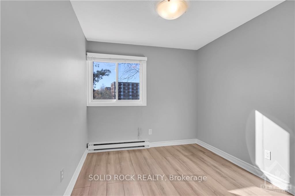 Photo 39 of 2927 Fairlea Crescent, Ottawa, Heron Gate/Industrial Park — HOMEH