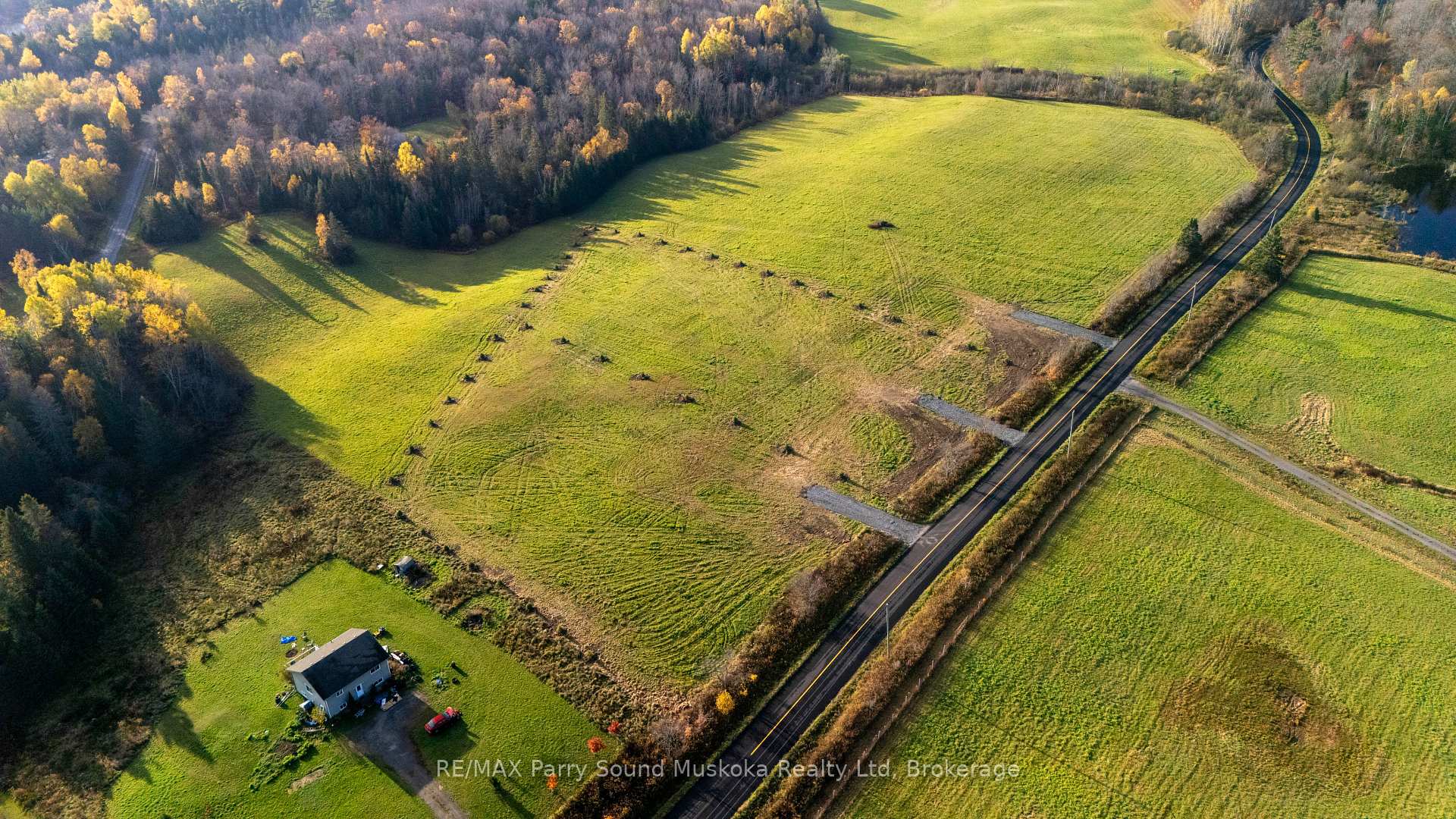 Photo 2 of 269 Balsam Road, McKellar — HOMEH