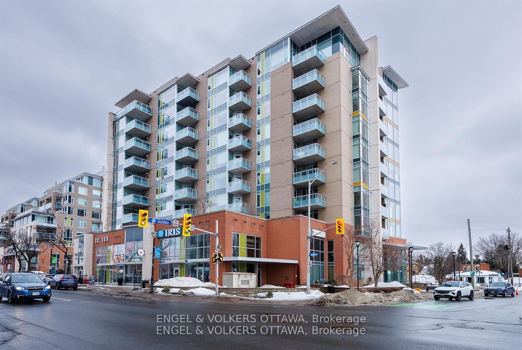 Front of Unit 302, 401 Golden Avenue