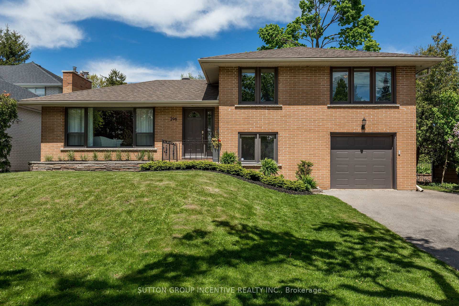 Photo 2 of 296 Codrington Street, Barrie, Codrington — HOMEH