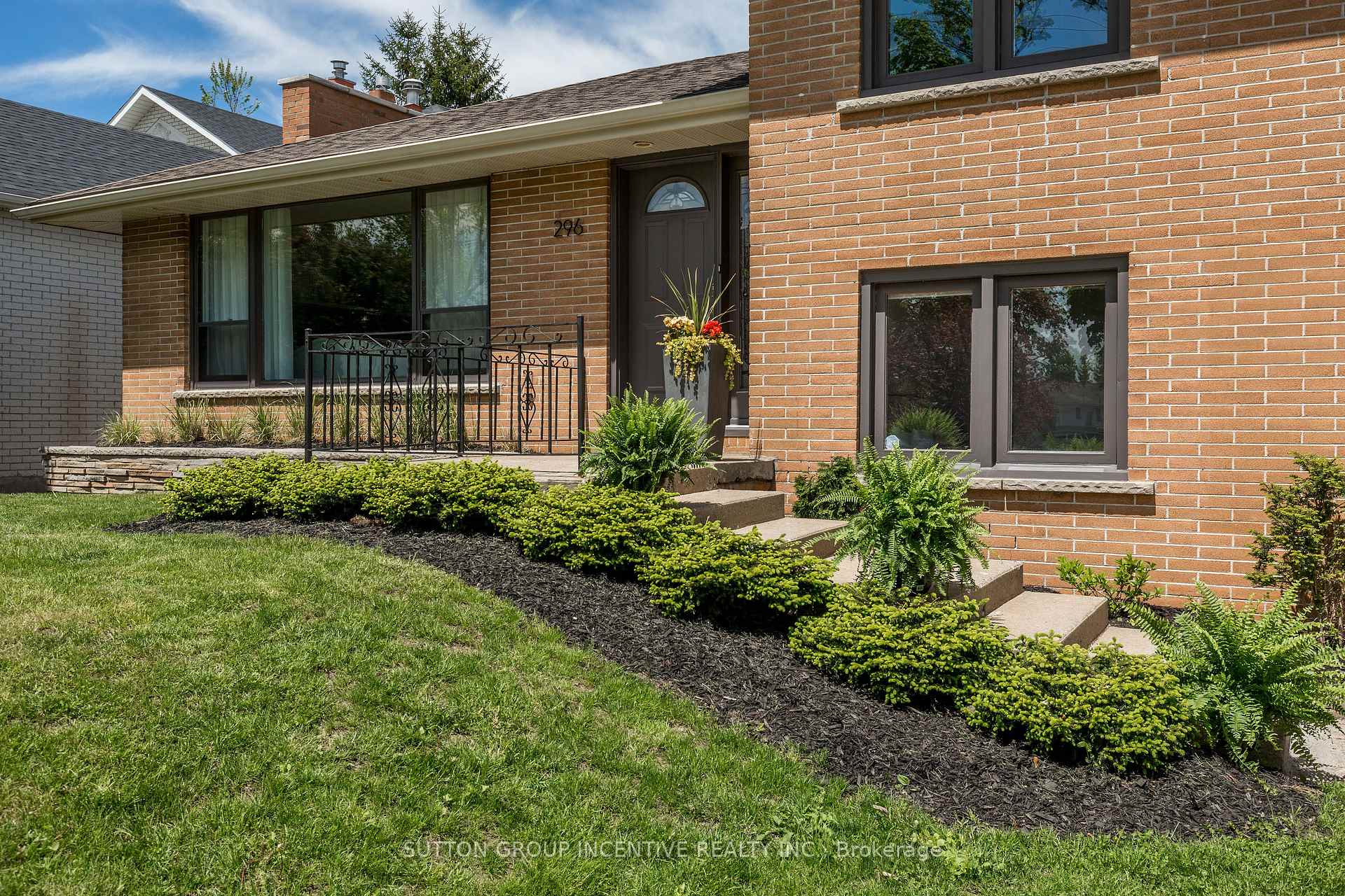 Photo 3 of 296 Codrington Street, Barrie, Codrington — HOMEH