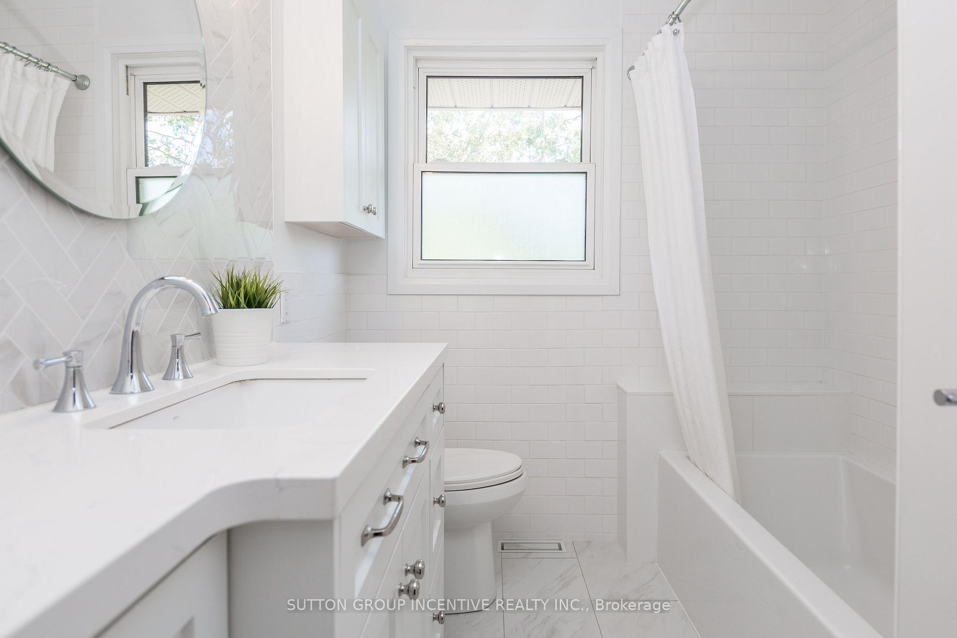Photo 20 of 296 Codrington Street, Barrie, Codrington — HOMEH