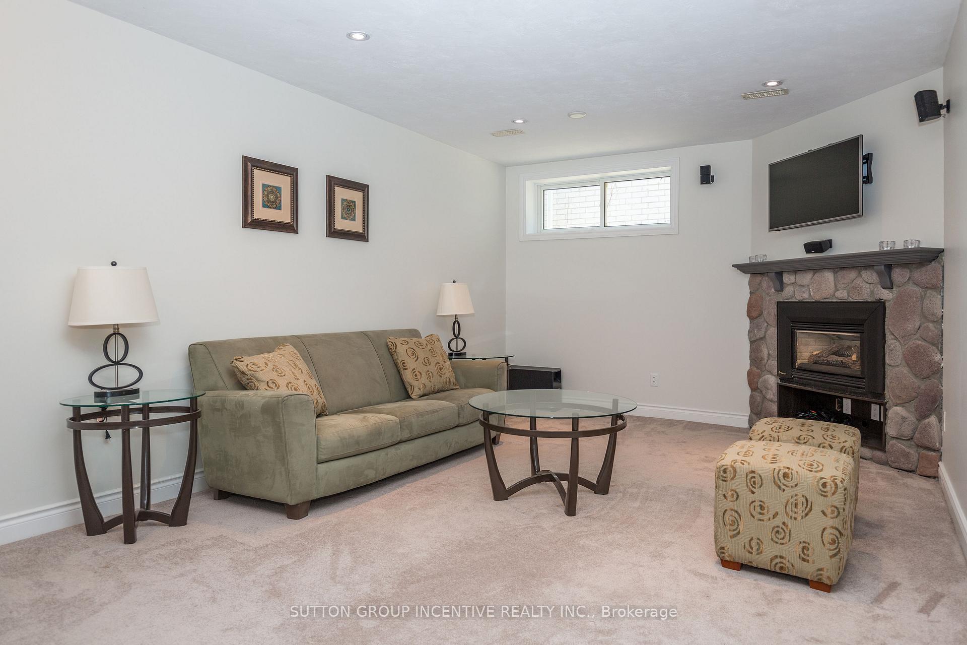Photo 25 of 296 Codrington Street, Barrie, Codrington — HOMEH