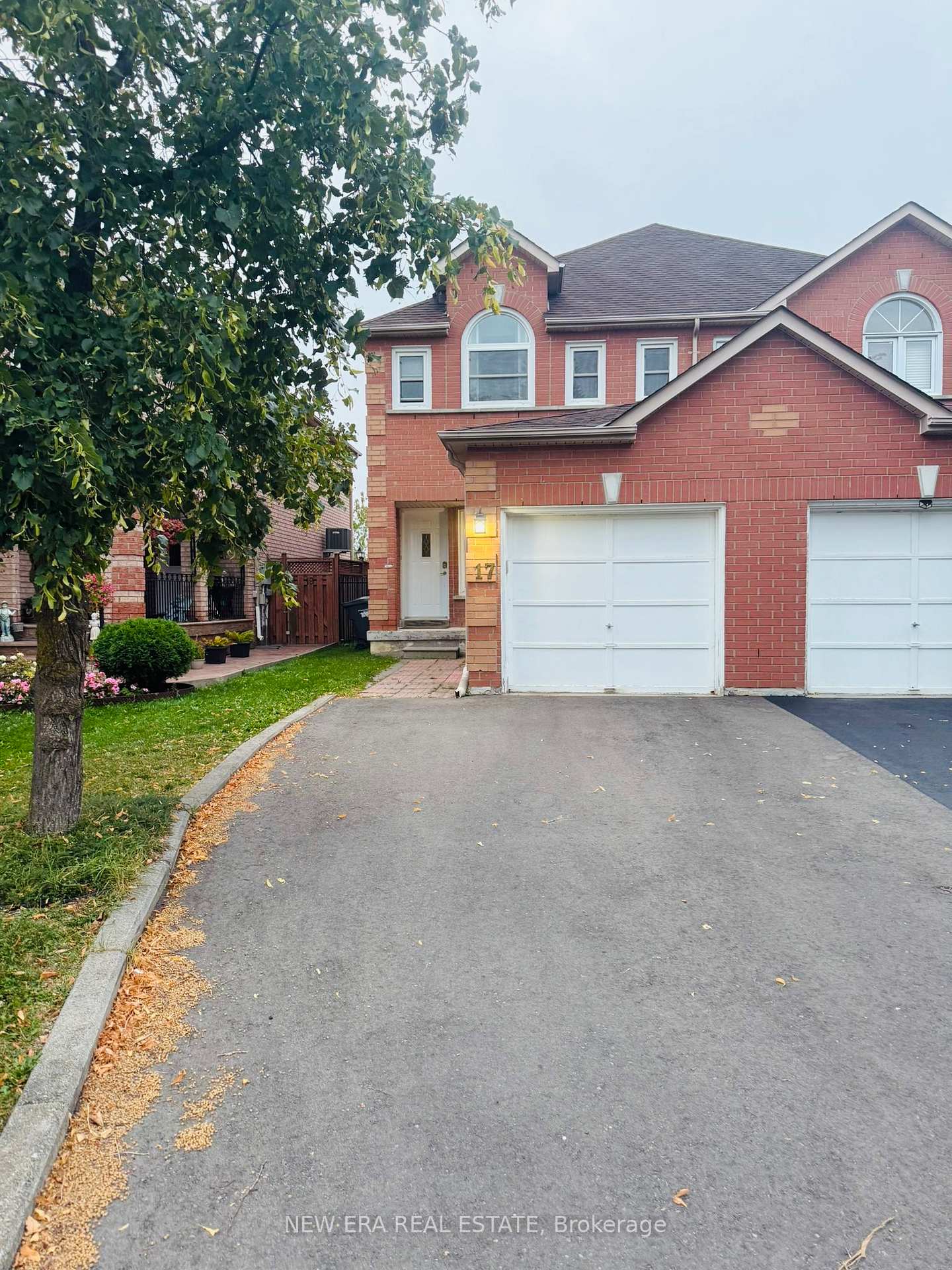 Front of 17 Caruso Drive