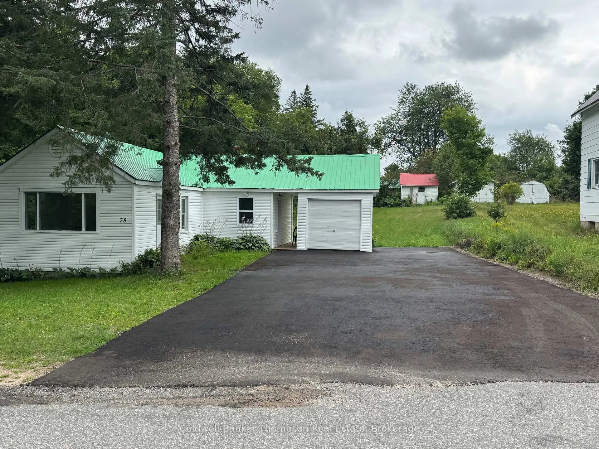 Photo 2 of 78 James Street E, Burk's Falls — HOMEH