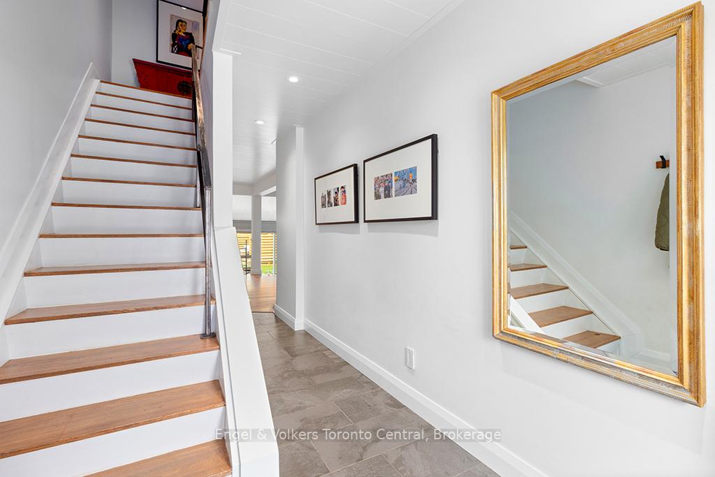 Photo 10 of 559 Tenth Street, Collingwood — HOMEH