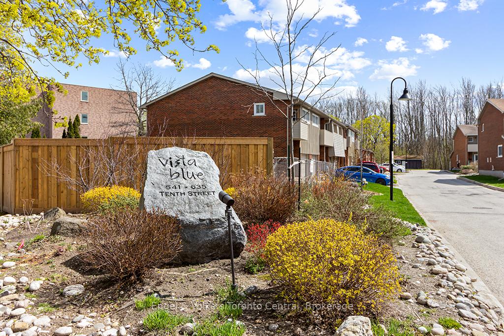 Photo 12 of 559 Tenth Street, Collingwood — HOMEH
