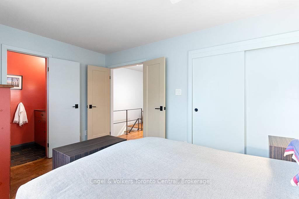Photo 26 of 559 Tenth Street, Collingwood — HOMEH